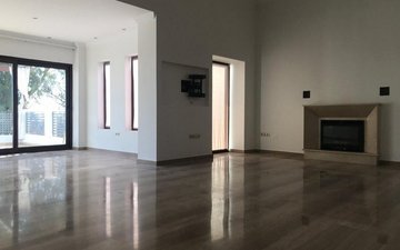 Property slide 10