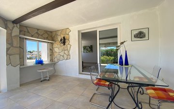 Property slide 16