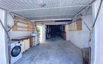 Property slide 21