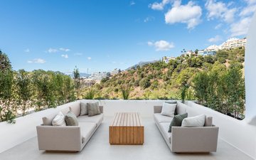 Property slide 10