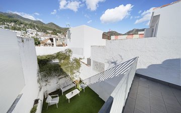 Property slide 11