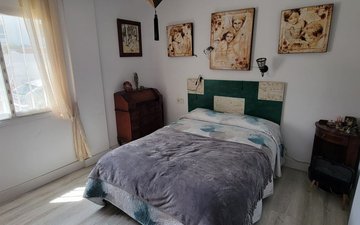 Property slide 14