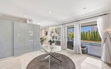 Property slide 17