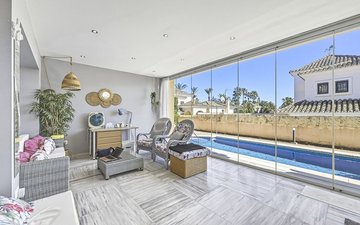 Property slide 21
