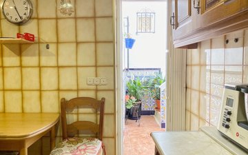 Property slide 15