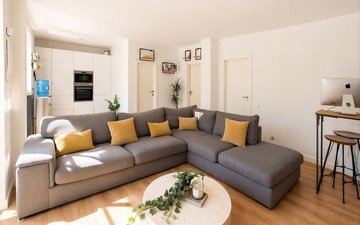 Property slide 10