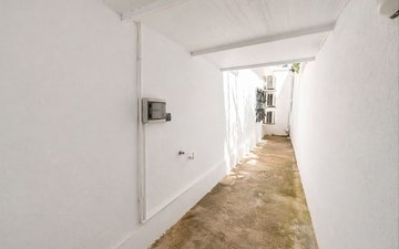Property slide 30