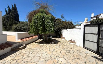 Property slide 33