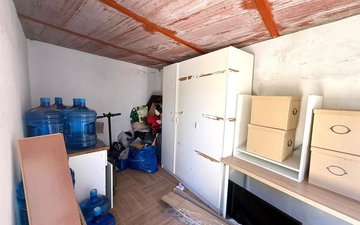 Property slide 60