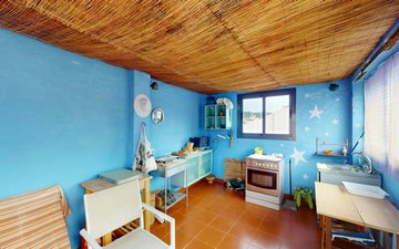 Property slide 44