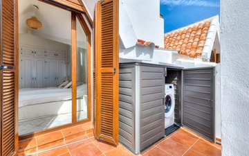 Property slide 16