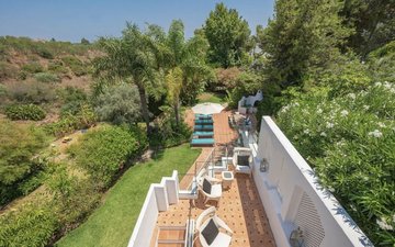 Property slide 18