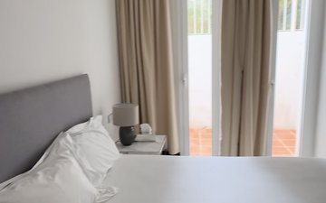 Property slide 32