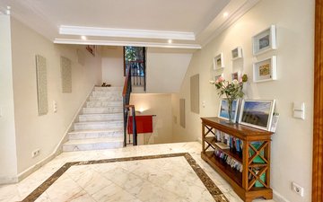 Property slide 68