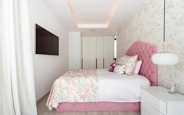 Property slide 19
