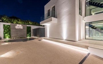 Property slide 44