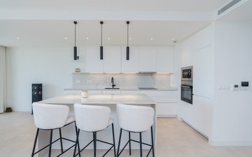 Property slide 10