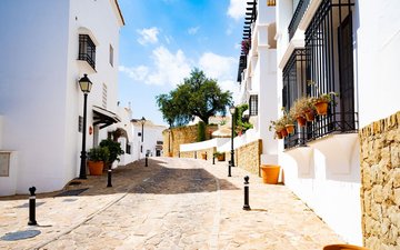Property slide 35