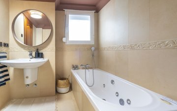 Property slide 40