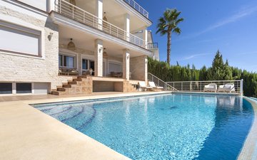 Property slide 67