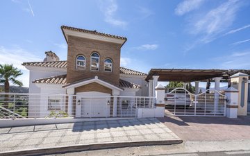 Property slide 71