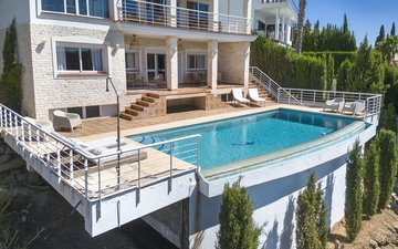 Property slide 9
