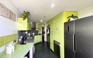 Property slide 22