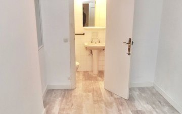 Property slide 16