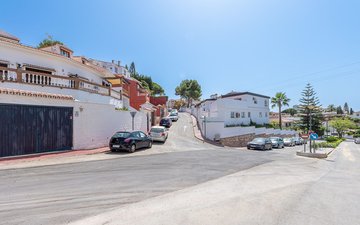 Property slide 35