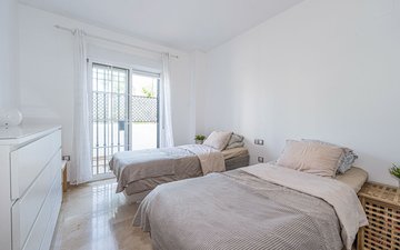 Property slide 25