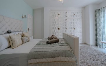 Property slide 14