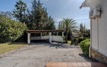 Property slide 38