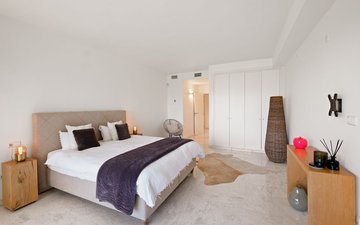 Property slide 25