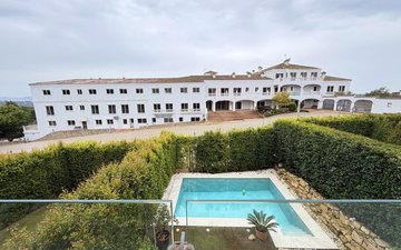 Property slide 20