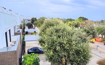 Property slide 39