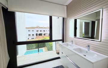 Property slide 50