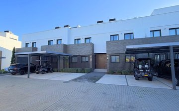 Property slide 62
