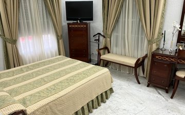 Property slide 25