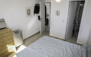 Property slide 20