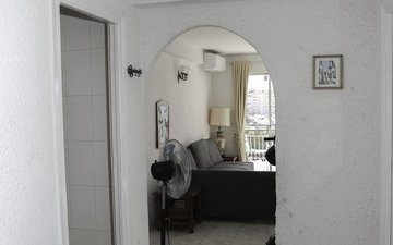 Property slide 32