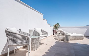 Property slide 21