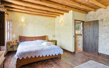 Property slide 71