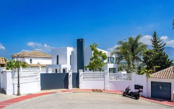 Property slide 31