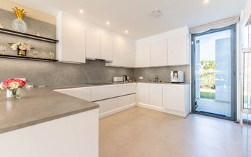 Property slide 14