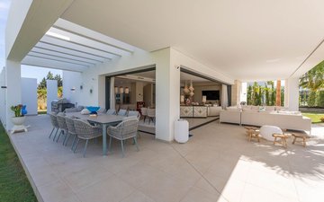 Property slide 25