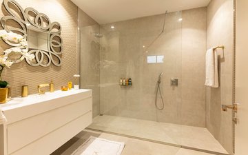 Property slide 71