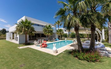 Property slide 86