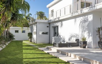 Property slide 21