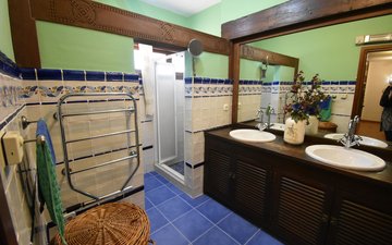 Property slide 17