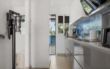 Property slide 18